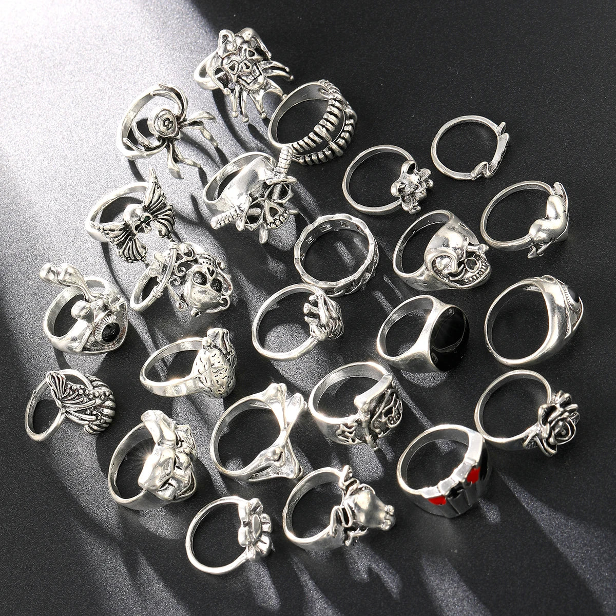 Gothic Skeleton Ring Set - Image 4