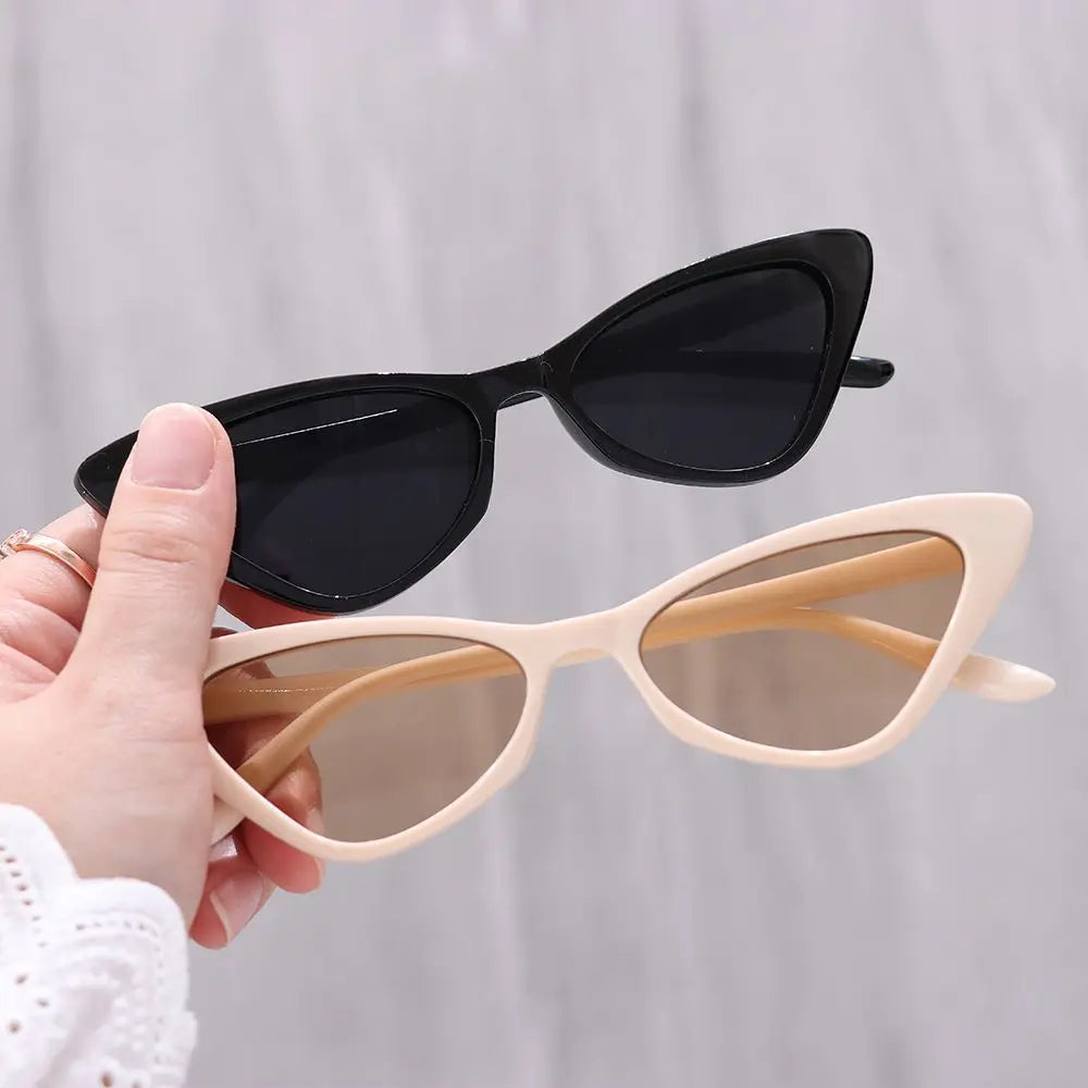 Vintage Cat Eye Sunglasses – Small Frame UV400 Retro Eyewear for Women - Image 2