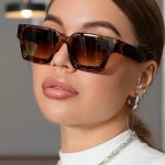 Retro Classic Square Sunglasses – Unisex Vintage-Inspired UV400 Shades for Everyday Style